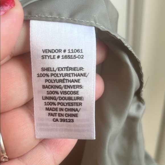 Northern Reflections Women's Gray Vest Size Large - Picture 3 of 8